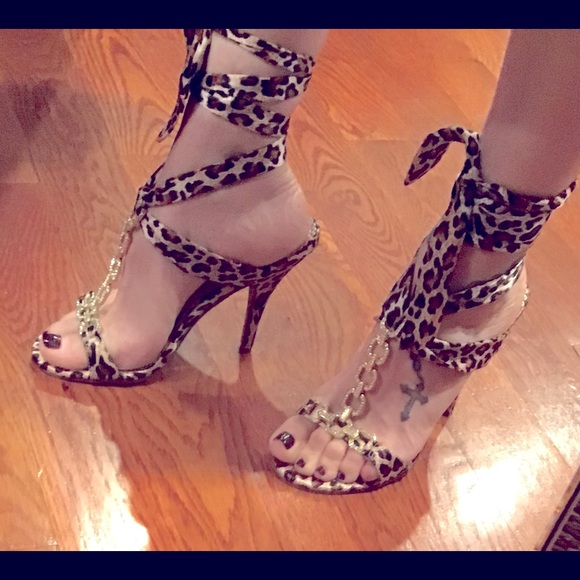 Ellie Leopard Print Tie-Up The Leg Sandals With Rhinestone Chain Detail - Picture 5 of 12